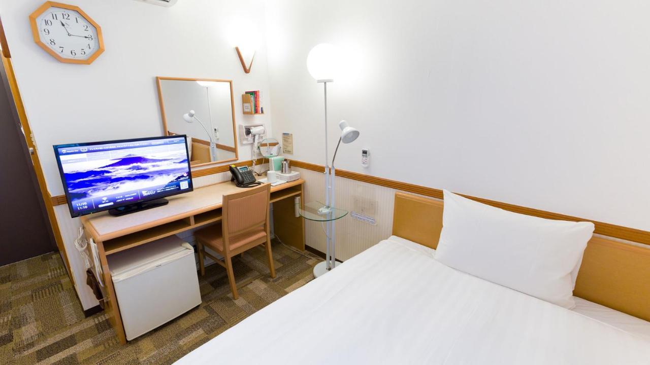 Toyoko Inn Tokyo Tozai-Sen Nishi-Kasai Exterior photo