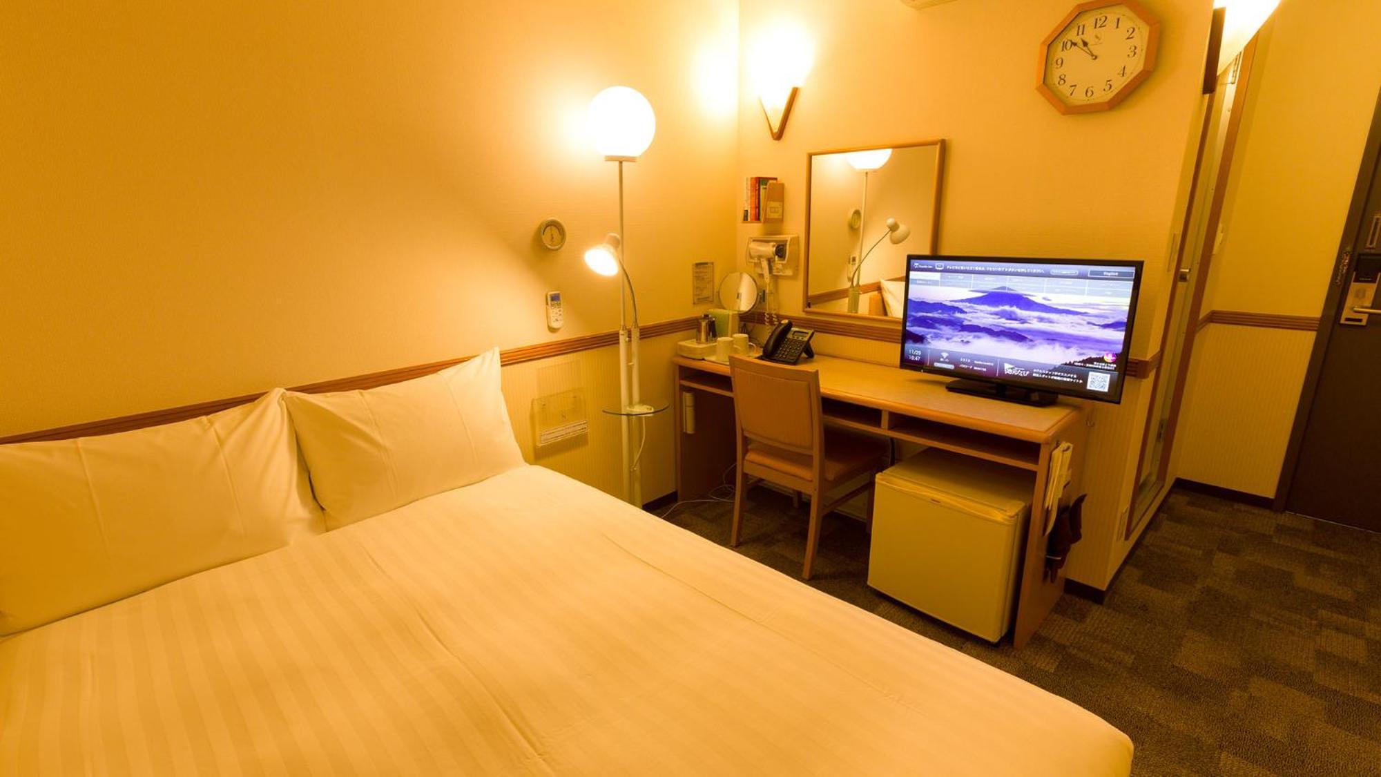 Toyoko Inn Tokyo Tozai-Sen Nishi-Kasai Room photo